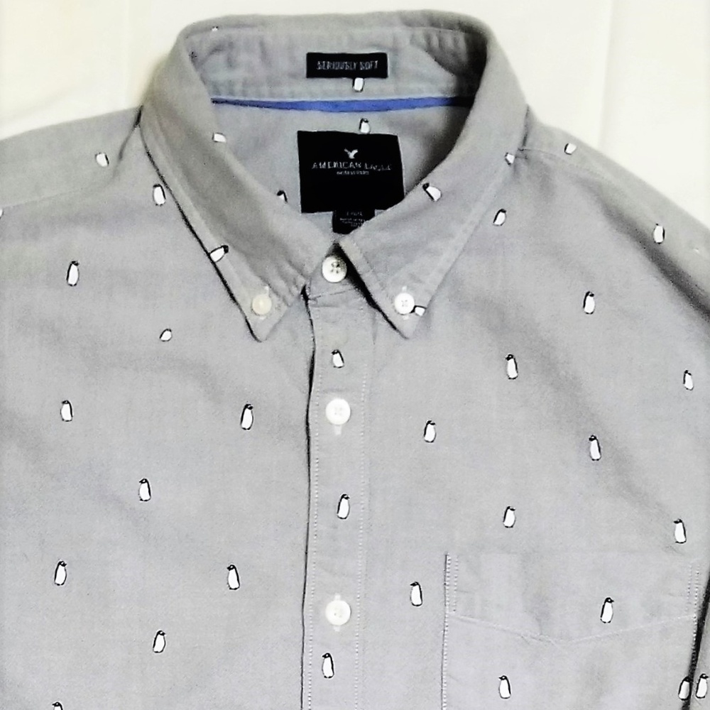 AE Penguin Print Button Up. Size M
